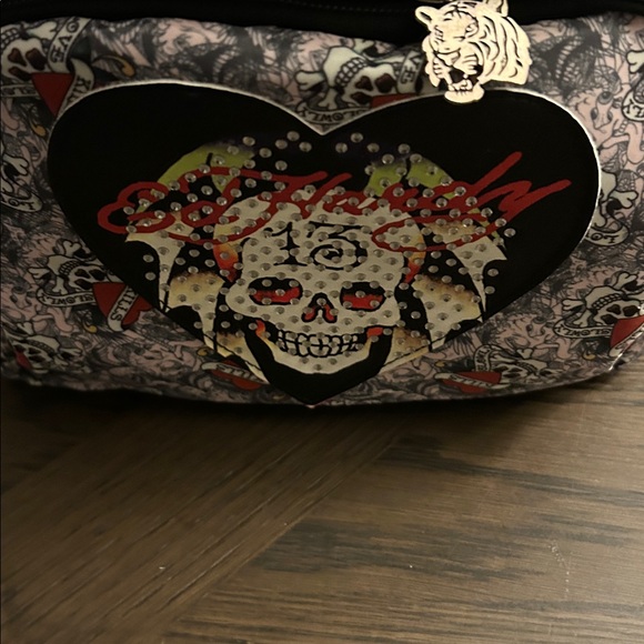 Ed Hardy Leopard and Skull Print Lunch Bag
Coolers. 10x8x6 PICK ONE…. - Picture 7 of 9